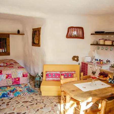 בית חווה Econature Dagaio Handmade Paradise *